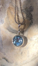 Pingente em Prata com Topázio azul