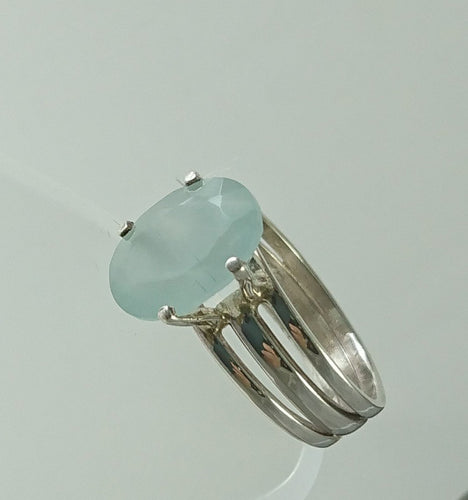 Anel com Água Marinha leitosa