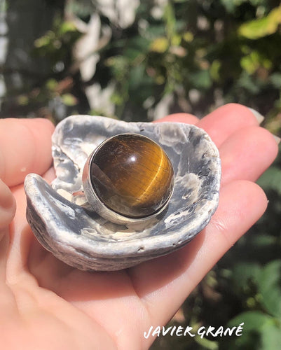 Anel de prata 950 com Olho de tigre.