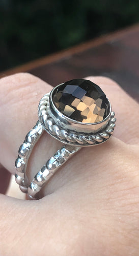 Anel de Prata 950 com Quartzo Fumé